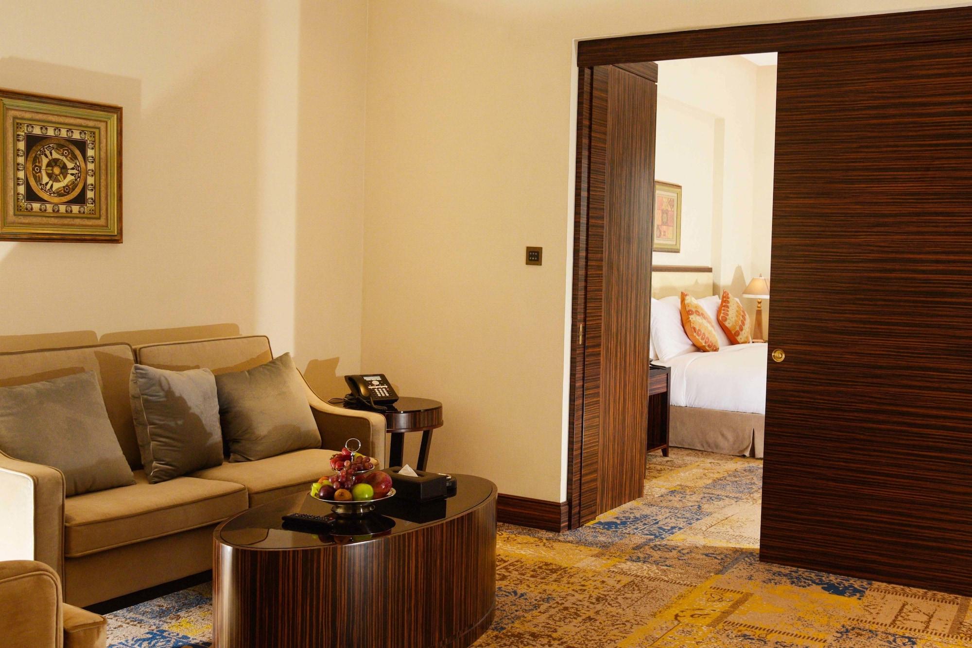 Warwick Al Khobar Hotell Exteriör bild