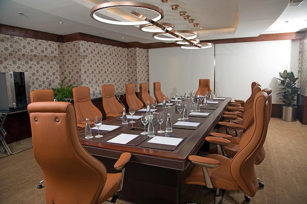 Warwick Al Khobar Hotell Exteriör bild