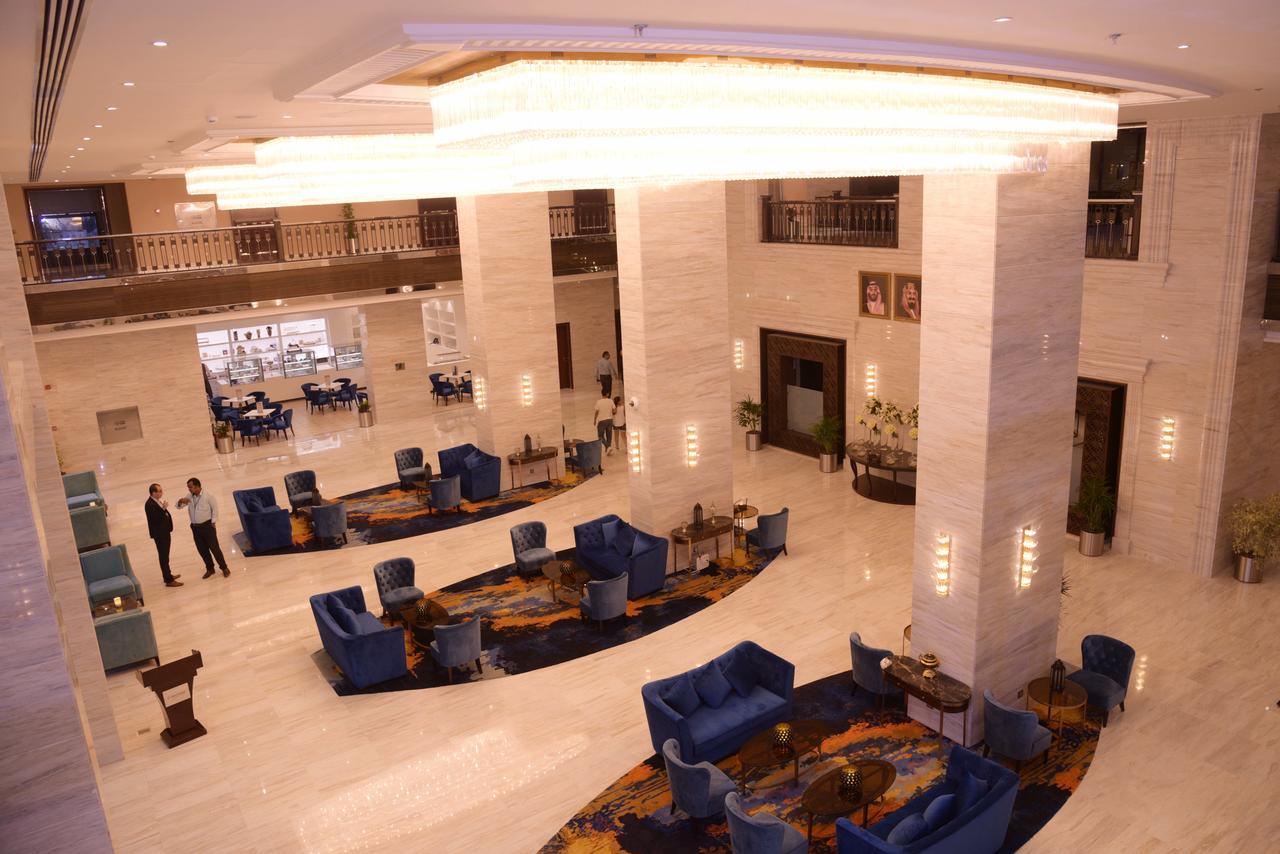 Warwick Al Khobar Hotell Exteriör bild