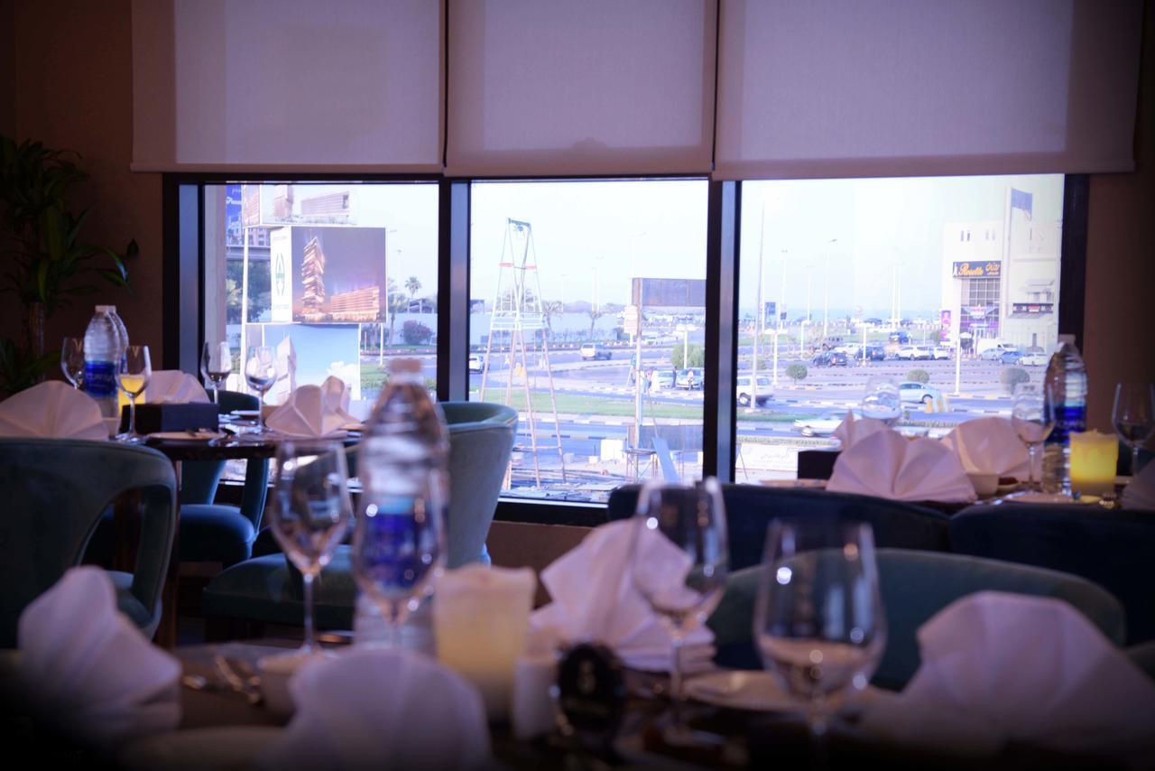 Warwick Al Khobar Hotell Exteriör bild