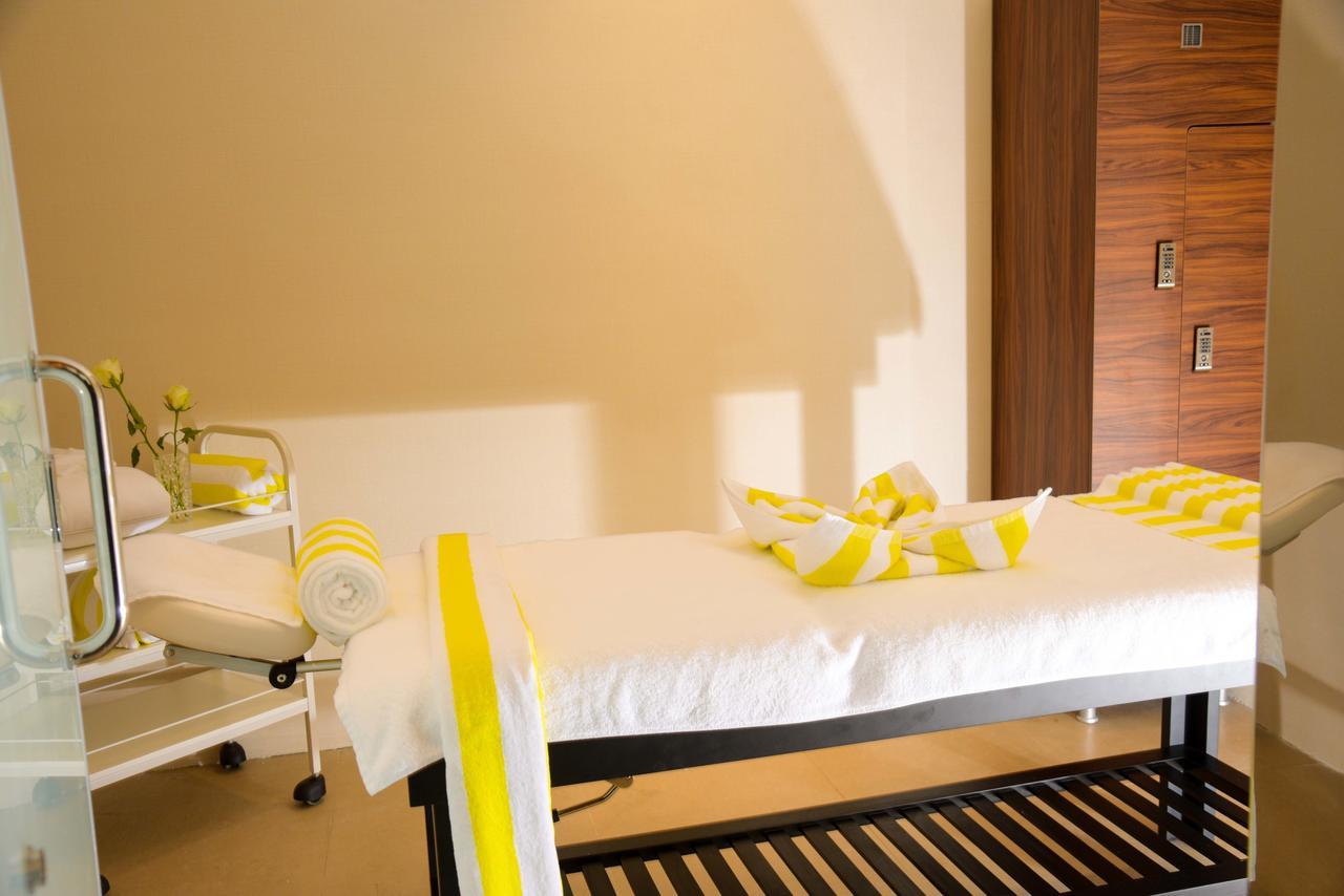 Warwick Al Khobar Hotell Exteriör bild