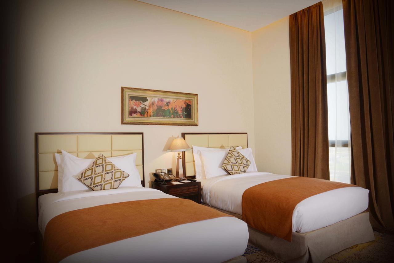 Warwick Al Khobar Hotell Exteriör bild